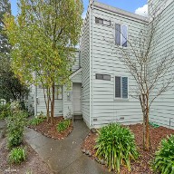 106 E Courtyards Photo of Exterior